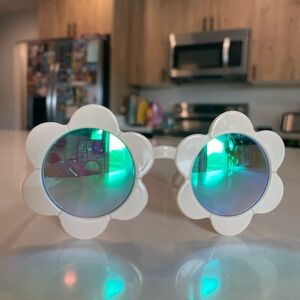 Women's Aerie Sunnies Cream Daisy Flower Frame Sunglasses Reflective Blue Lenses